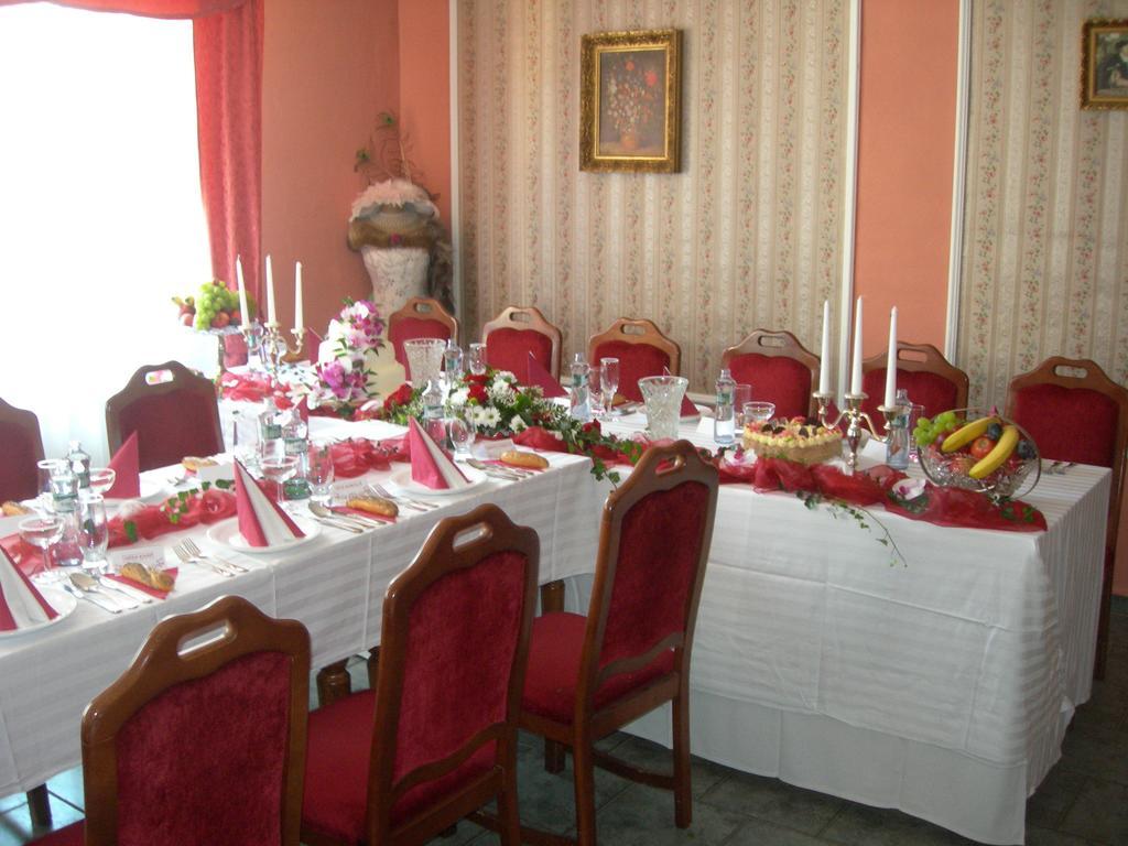 Penzion U Jindry Zeleznice Exterior photo